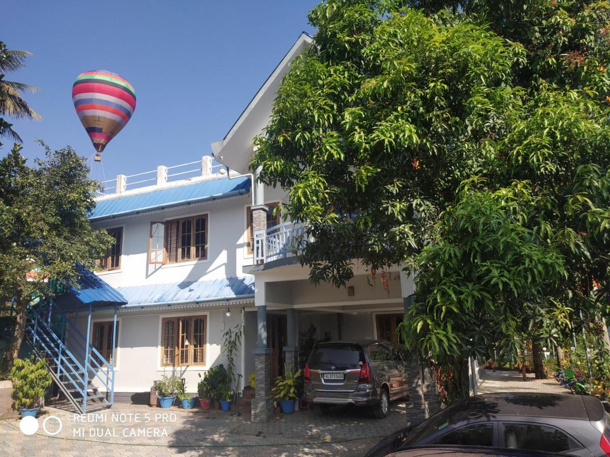 مبيت وإفطار Munnar Blue Mist المظهر الخارجي الصورة