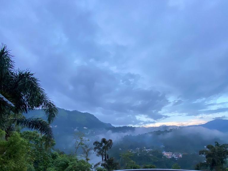 مبيت وإفطار Munnar Blue Mist المظهر الخارجي الصورة